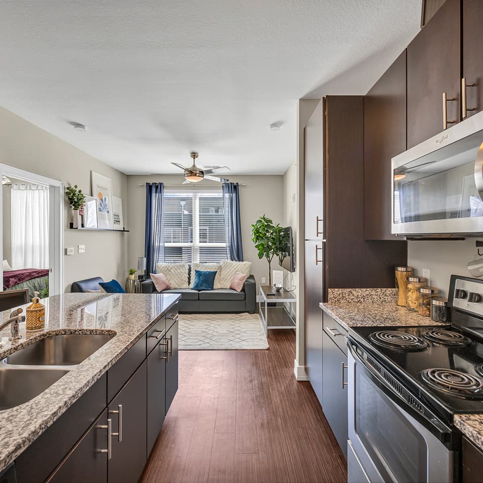 130-Park-Place-Baton-Rouge-Model-Kitchen-03